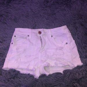 White American Eagle shorts
